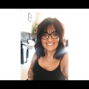 Meet your Posher, Mickayla